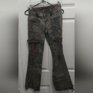 Bubblegum low rise camo pants